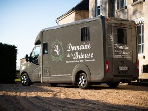Camion a chevaux Domaine de la Briouse Camion a chevaux Domaine de la Briouse