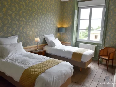 Chambre camelia domaine de la briouse 3